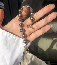 Load image into Gallery viewer, HUANZHI 2019 New Baroque Irregular Imitation Pearls Gold Metal Link Chain Bracelets for Women Girl Summer Party Jewelry