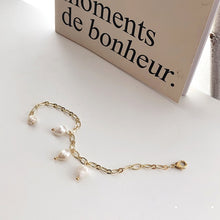 Load image into Gallery viewer, HUANZHI 2019 New Baroque Irregular Imitation Pearls Gold Metal Link Chain Bracelets for Women Girl Summer Party Jewelry